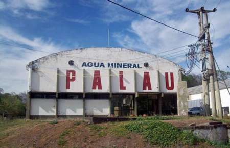 En medio de la incertidumbre, los trabajadores de Palau esperan soluciones