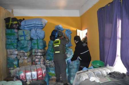 Allanan 5 domicilios donde guardaban $60 millones de mercadería