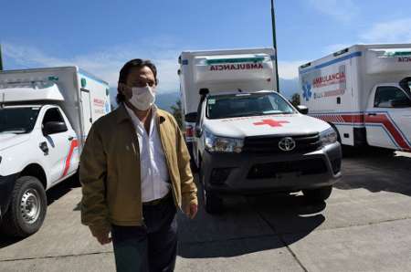 Sáenz entrega ambulancias al SAMEC y anuncia la creación de bases operativas en el interior
