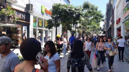 En el micro y macrocentro salteño se duplicó el cierre de locales comerciales