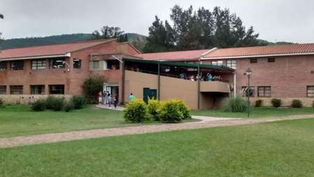 UCASAL: “Las dos personas se contagiaron fuera de la institución”