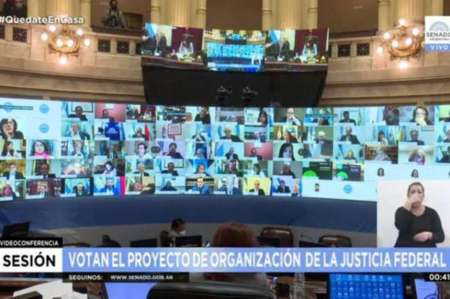 Reforma judicial: el kirchnerismo aprobó el proyecto con modificaciones de último momento