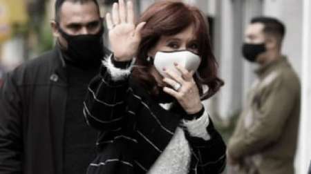 Cristina Fernández: "La apuesta de un gobierno de empresarios con Macri a la cabeza fracasó"