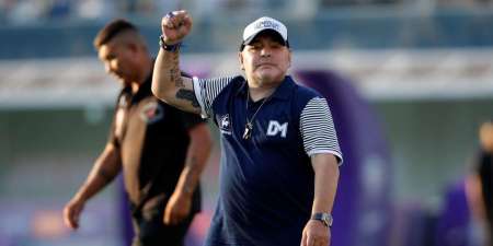 "Se eliminó el hematoma exitosamente", confirmó el médico Luque tras operar a Maradona