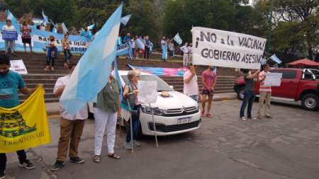 Se desarrolló una nueva manifestación contra el Gobierno en Salta y diferentes puntos del país