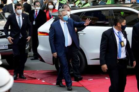 Alberto Fernández participó de la jura de Luis Arce en Bolivia y se reunió con el Rey de España y el presidente de Colombia