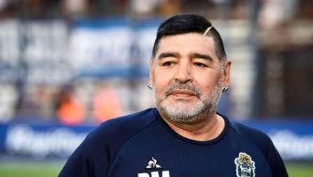 Maradona recibirá el alta clínica, según confirmó su abogado