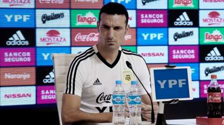 Scaloni confirma el equipo ante Perú con dos cambios y extiende su reclamo al VAR