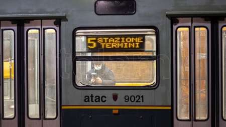 Italia espera vacunar contra el coronavirus a casi 2 millones de personas en enero