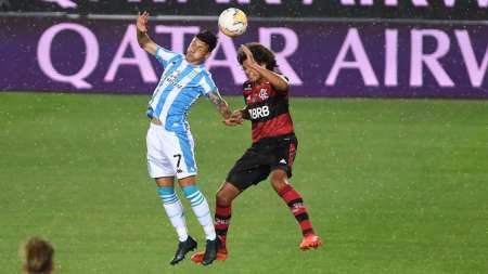 Racing Club y Flamengo empataron por la ida de los octavos de final