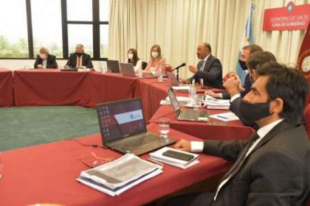 El Gobierno detalló los principales aspectos del presupuesto 2021  a diputados y senadores