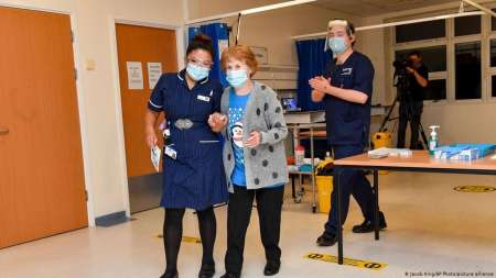 Arrancó en el Reino Unido la primera campaña de vacunación en Occidente