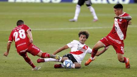 River pagó el precio de la doble competencia y empató con Argentinos