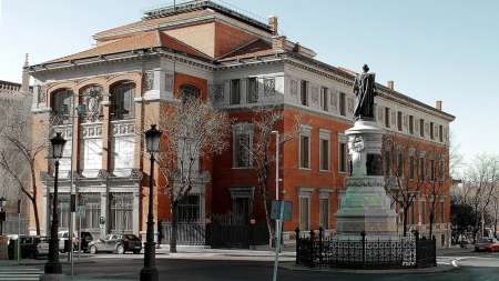 La RAE, una vez más contra el lenguaje inclusivo con "e"