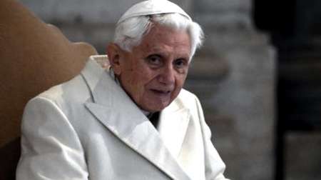 Benedicto XVI superó como "emérito" los días que estuvo como Papa