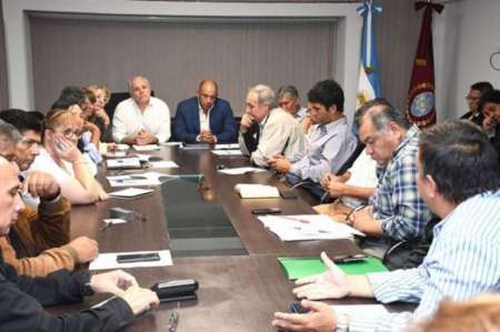 Éste miércoles habrá paritarias con sectores estatales