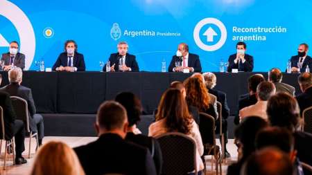 "Me acusaron de envenenar y ahora me piden veneno para todos", ironizó el Presidente