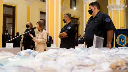 Detuvieron a una narcobanda integrada por barras de Boca y secuestran 60 kilos de droga y un arsenal
