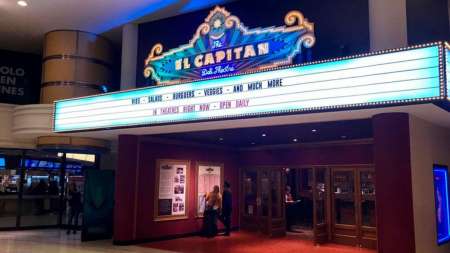 Les pagó a 20 empleados durante un año con su restaurante cerrado y cuando reabrió, 14 ya tenían otro empleo, pero seguían cobrando