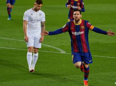 Dos golazos, asistencia y un globo que pasó cerca: el partido de Messi en un día muy especial con el Barcelona