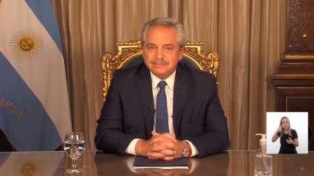 En una sorpresiva cadena nacional, Alberto Fernández reconoció la demora en la llegada de vacunas