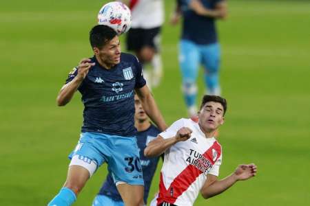 River no pudo quebrar a Racing en el Monumental y el clásico terminó 0-0