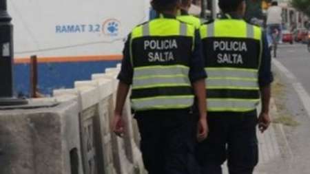 Detuvieron a un menor tras un asalto, lo llevaron a la subcomisaría y lo lesionaron a golpes