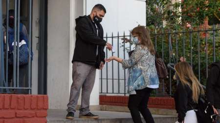 Abrieron las escuelas en CABA y el gobierno porteño asegura que no habrá cambios hasta que se expida la Corte