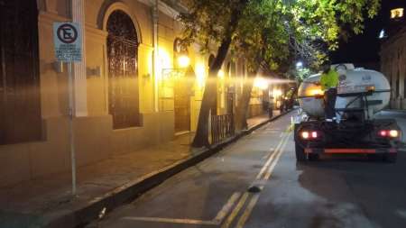 Covid-19: continúa la desinfección nocturna en la Ciudad