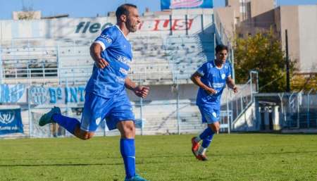 Gimnasia, con pocas luces, rescató un punto