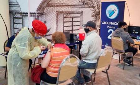 Salta: Comienzan a vacunar contra COVID-19 a mayores de 55 años