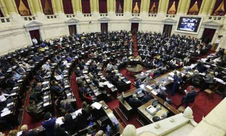 En medio de la crisis, Diputados y Senadores nacionales se subieron el sueldo un 40%