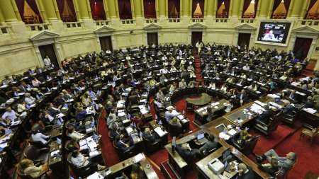 Canje de pasajes: los diputados porteños y bonaerenses perderán el beneficio