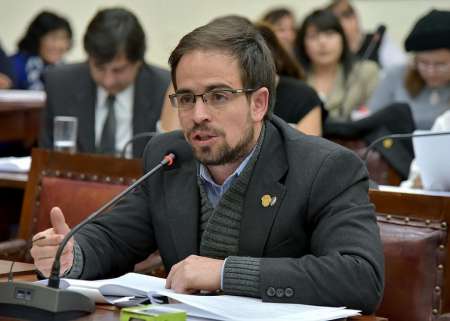 Santiago Alurralde: “Tenemos un ejecutivo municipal que avanza y avanza sin brindar información”