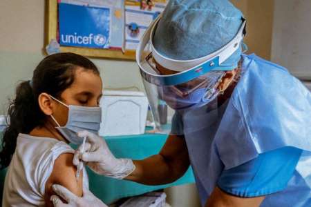 Mañana se aplicarán la segunda dosis de Moderna a niños y adolescentes