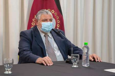 Dr. Juan José Esteban: “No están dadas las condiciones para dejar de usar barbijo”