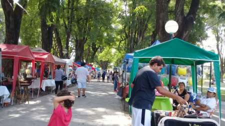 Analizan cercar el Parque San Martín y cerrarlo por la noche