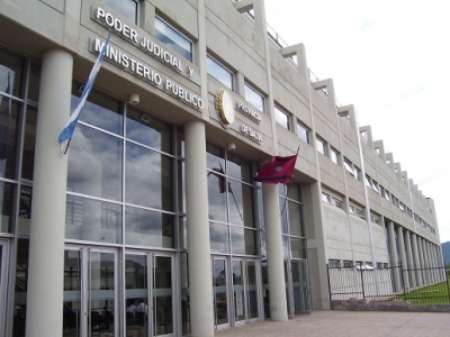 Empleados judiciales reclaman un aumento salarial