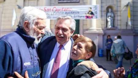 El presidente confirmó el pago de un bono de $8.000 para jubilados