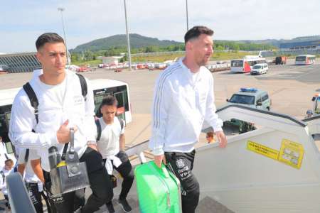 La Selección Argentina llegó a Londres para jugar contra Italia