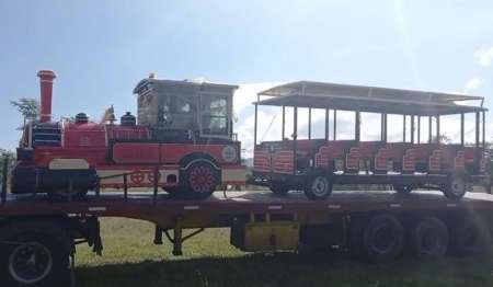 Ya están en funcionamiento el carrusel y el tren del Parque Bicentenario