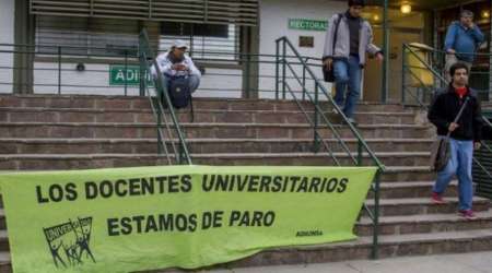 PARO DOCENTE. Universitarios confirmaron un paro por 48 horas para los próximos 10 y 11 de abril. FOTO INFORMATE SALTA