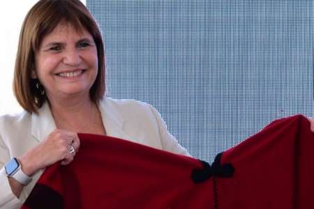 Patricia Bullrich llega a Salta para participar en los actos en honor a Güemes