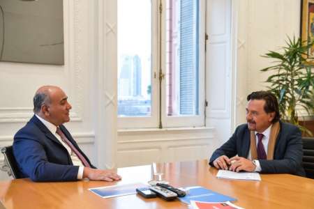 Gustavo Sáenz se reunió con Juan Manzur en Casa Rosada