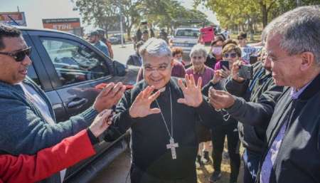 Llegó a Orán el cardenal Marcello Semeraro, enviado del Papa Francisco