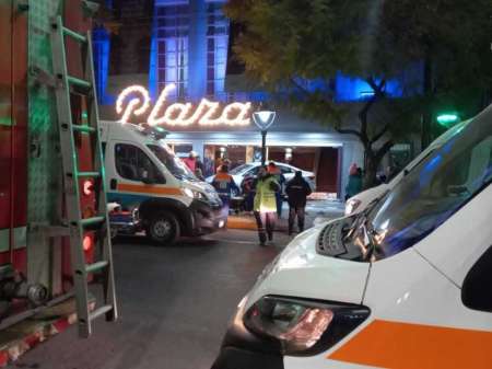 Terrible accidente en Mendoza: un auto atropelló más de 20 personas en la puerta de un teatro