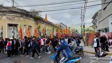 Las manifestaciones de organizaciones sociales causan caos en el centro