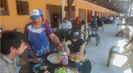 Ya comenzaron a tapar los locales del Paseo de la Familia