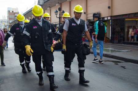 Hicieron un simulacro de incendio en el Mercado San Miguel
