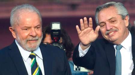 Alberto Fernández viaja a Brasil para felicitar a Lula por el triunfo